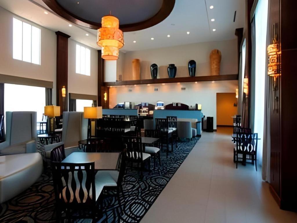 Holiday Inn Express & Suites Fredericksburg By Ihg Bagian luar foto