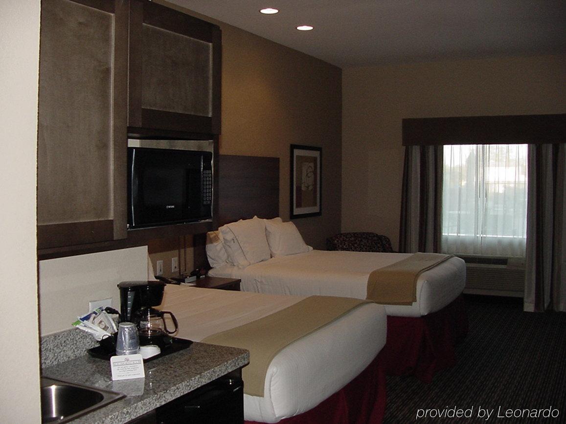 Holiday Inn Express & Suites Fredericksburg By Ihg Ruang foto