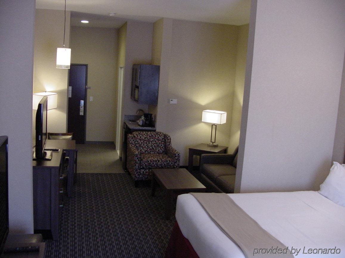Holiday Inn Express & Suites Fredericksburg By Ihg Bagian luar foto
